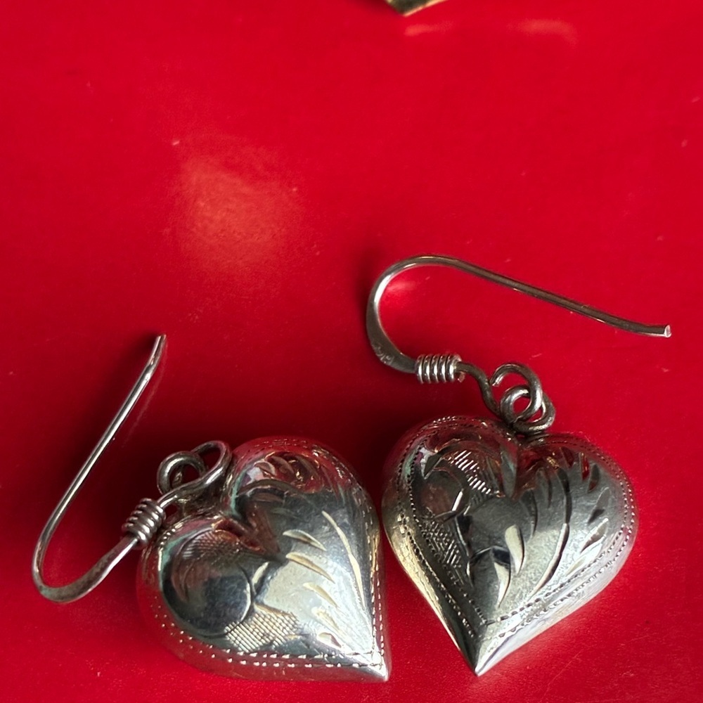 Silver Heart Earrings,925 Silver Earrings. - Picture 4 of 8